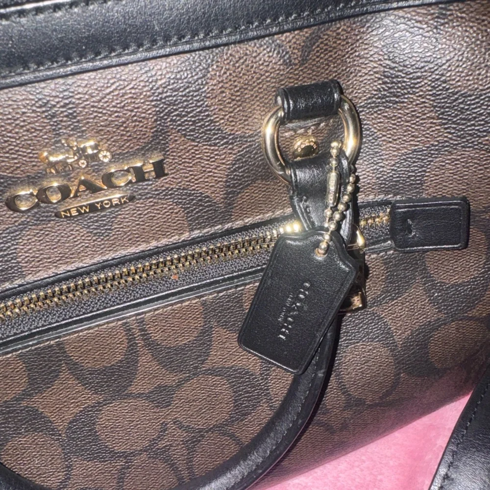 Coach Brown Rowan Signature Crossbody Satchel with Gold Hardware EUC - Picture 5 of 13